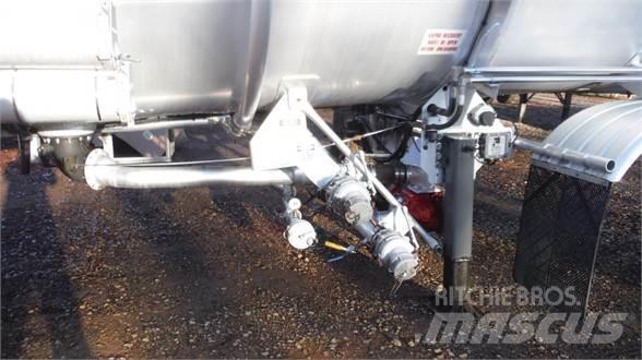 Polar ACX8 8,400 Tanktrailer