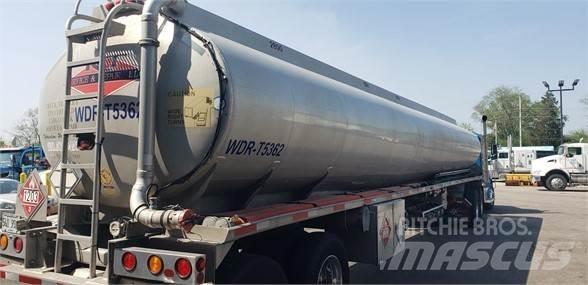 Polar AEB6 9,500-4 Tanktrailer