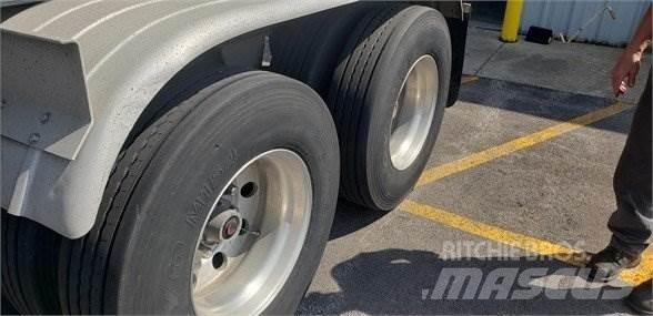 Polar AEB6 9,500-4 Tanktrailer