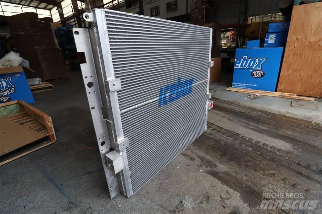 CAT 320D Radiatorer