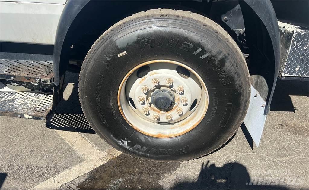 Autocar WX64 Sopbilar