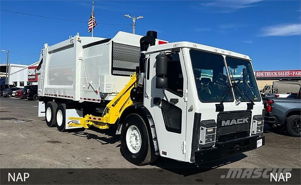 Mack 600 Sopbilar