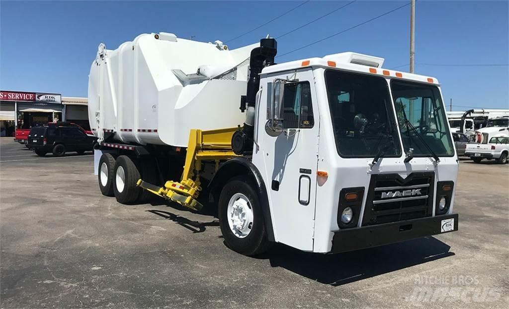 Mack LEU613 Sopbilar
