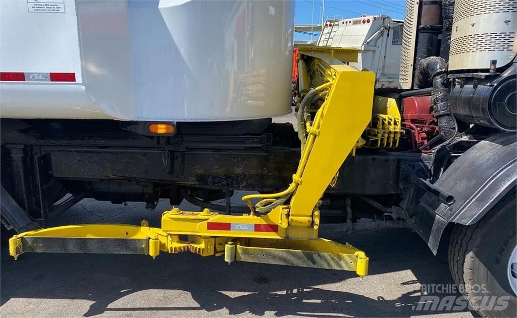 Mack LEU613 Sopbilar