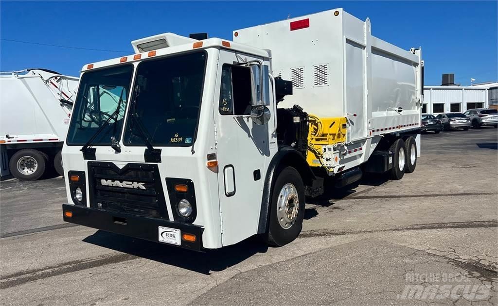 Mack LEU613 Sopbilar