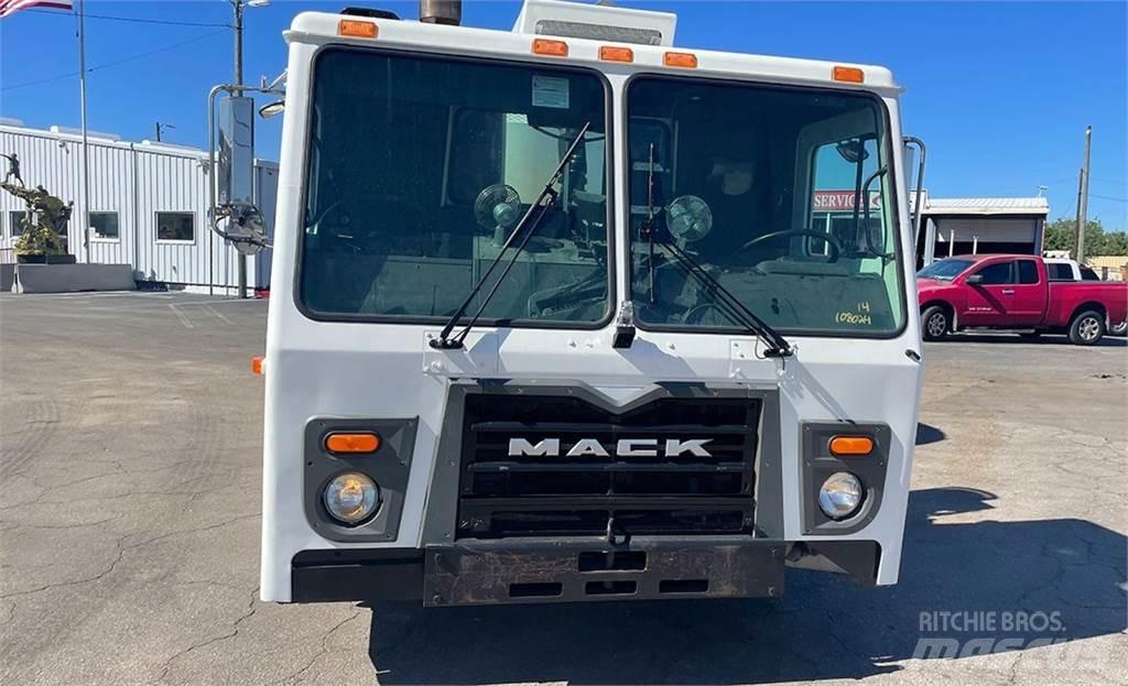Mack LEU613 Sopbilar