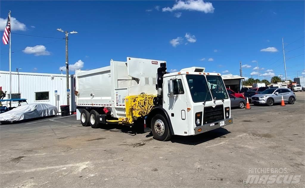 Mack LEU613 Sopbilar