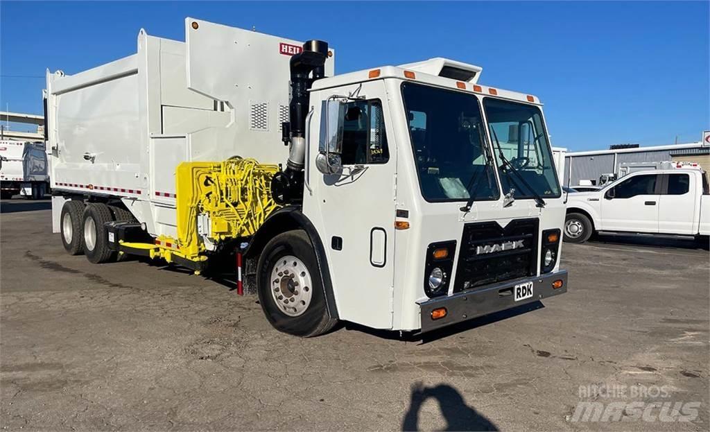 Mack LEU613 Sopbilar
