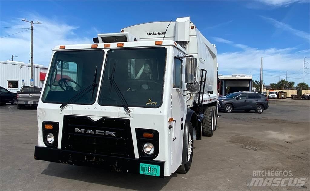 Mack LEU613 Sopbilar