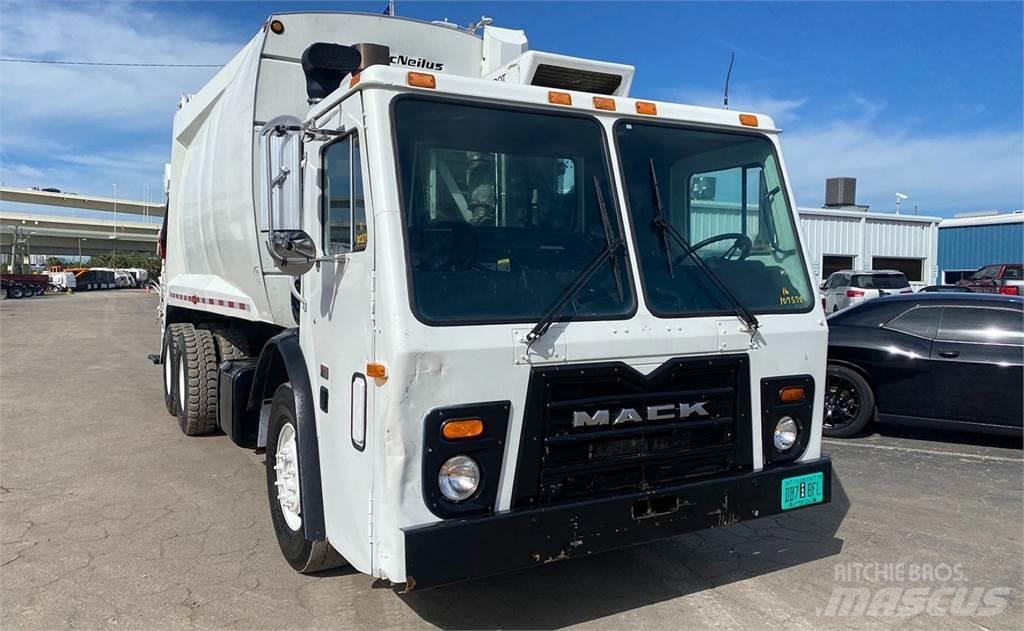 Mack LEU613 Sopbilar
