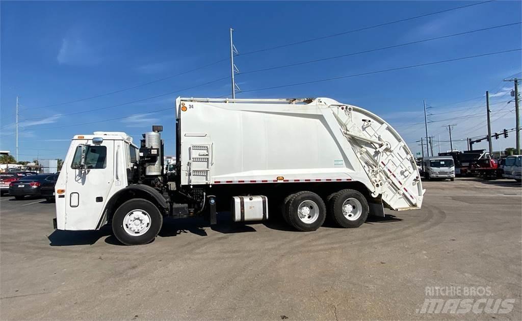Mack LEU613 Sopbilar