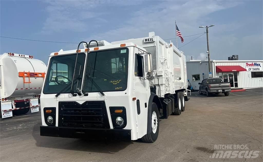 Mack LEU613 Sopbilar