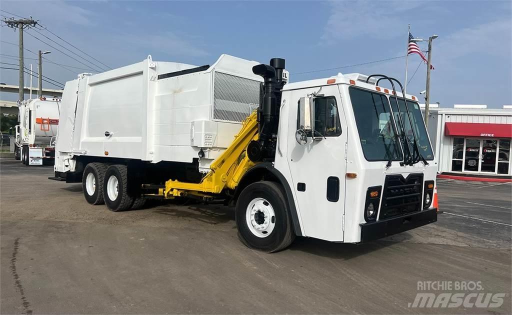 Mack LEU613 Sopbilar