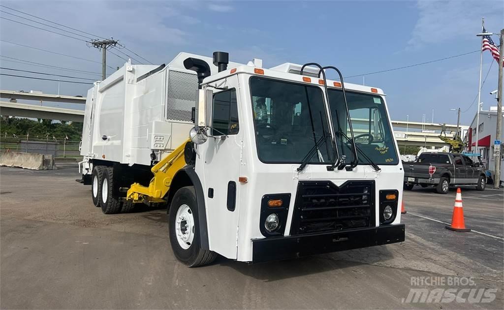 Mack LEU613 Sopbilar