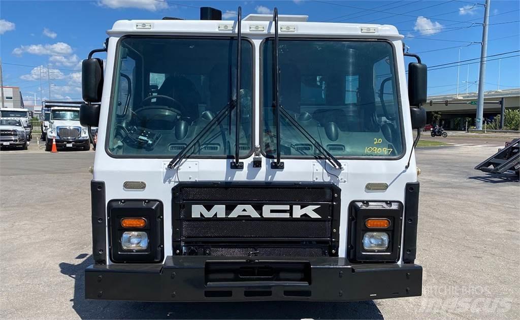 Mack LR613 Sopbilar