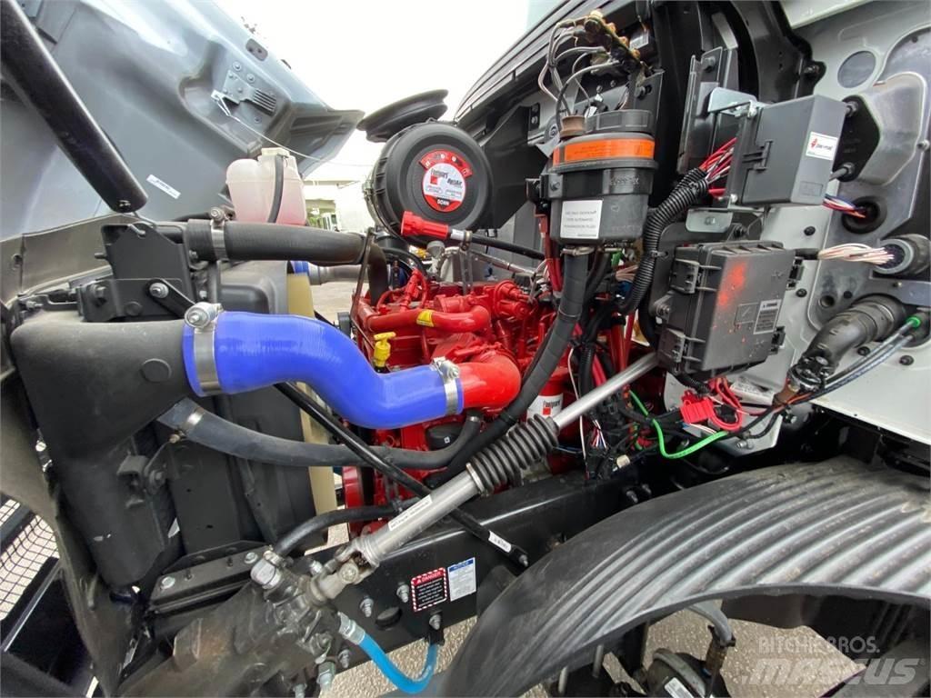 Mack MD7 Gripar