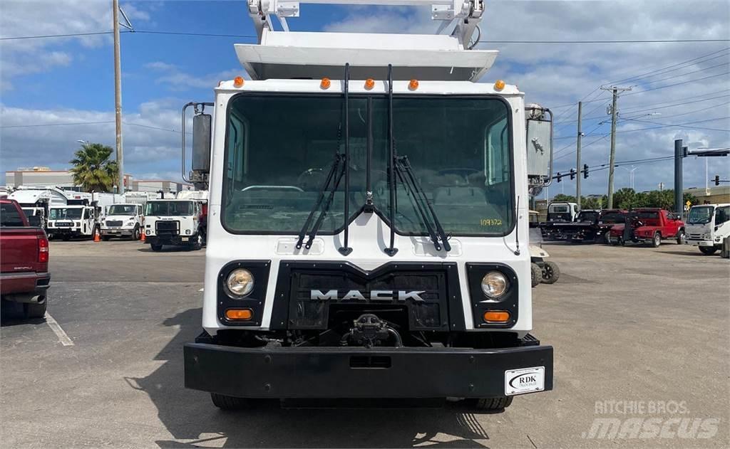 Mack MRU Sopbilar