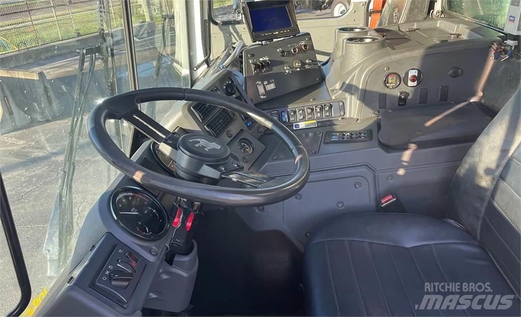 Mack MRU613 Sopbilar