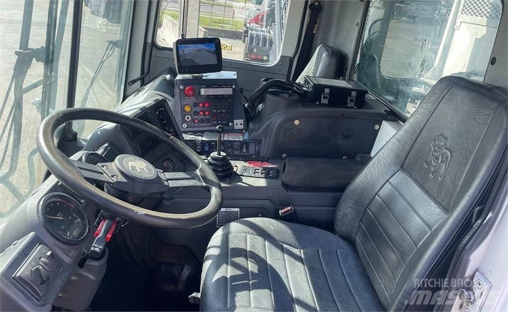 Mack MRU613 Sopbilar