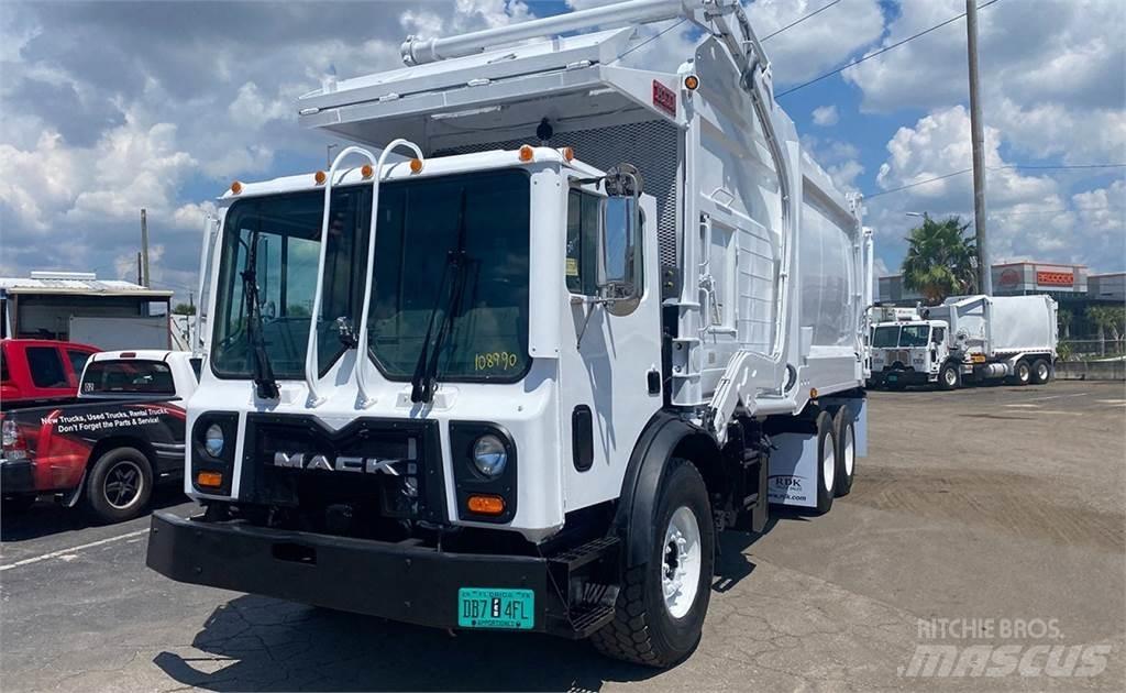 Mack MRU613 Sopbilar