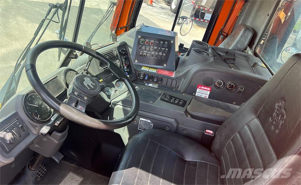 Mack MRU613 Chassier