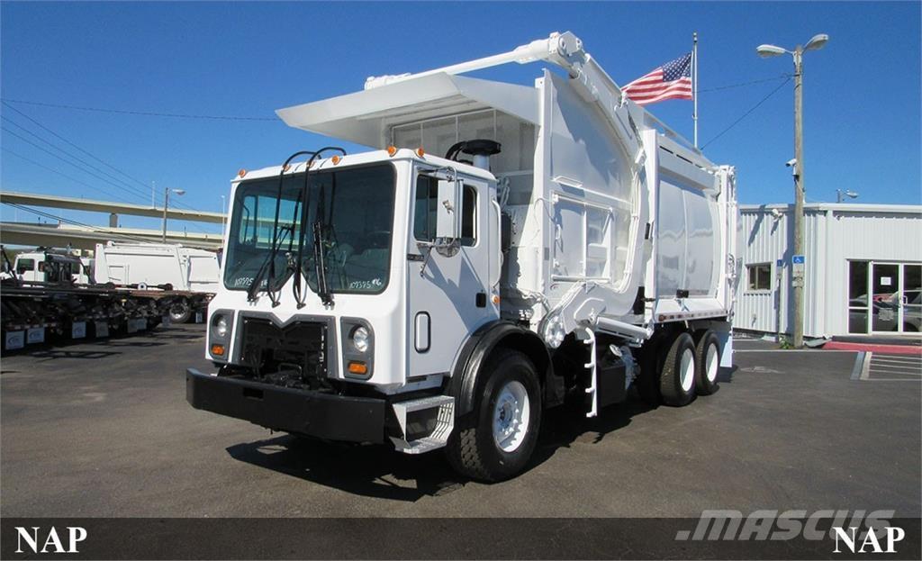 Mack MRU613 Sopbilar