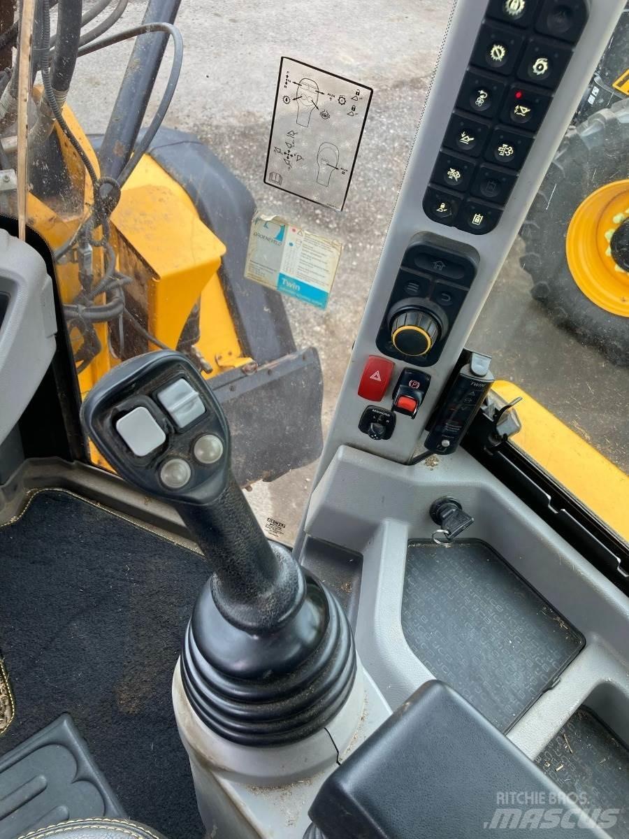 JCB 435S Redskapsbärare för lantbruk