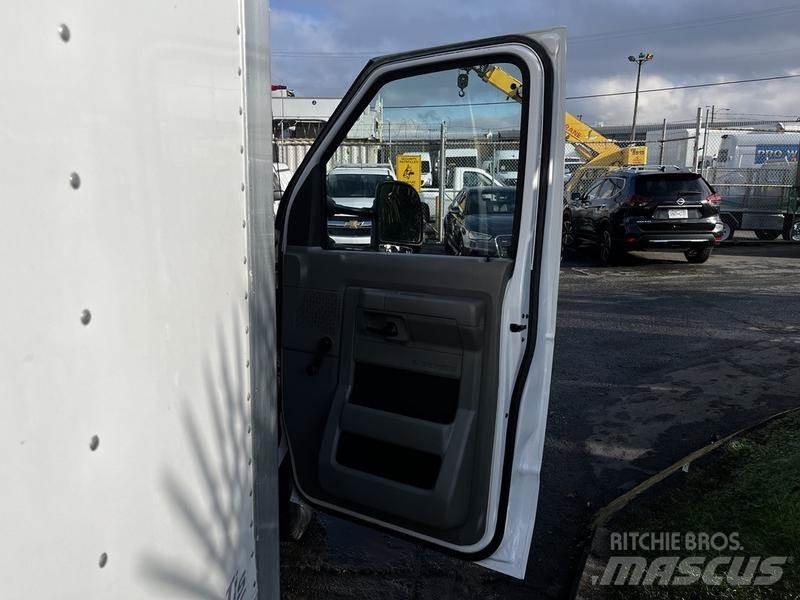 Ford Econoline Lätta skåpbilar