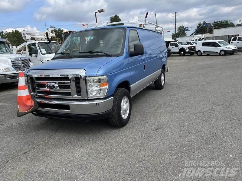Ford Econoline Lätta skåpbilar