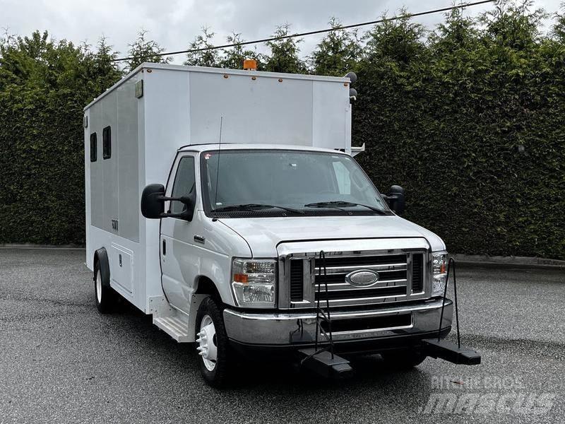 Ford Econoline Lätta skåpbilar