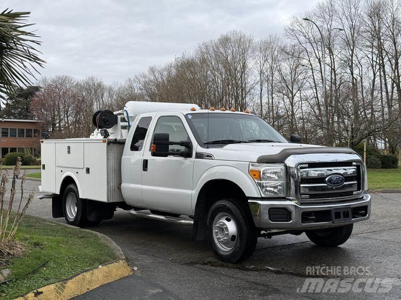 Ford F-350 SD Plogbilar