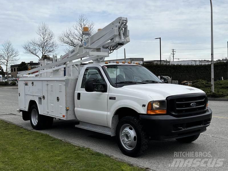Ford F-450 SD Plogbilar