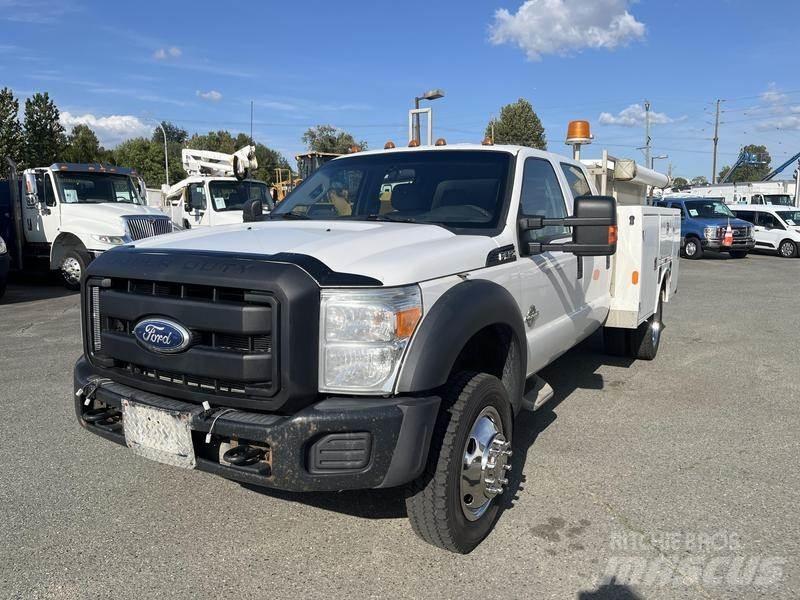 Ford F-450 SD Plogbilar