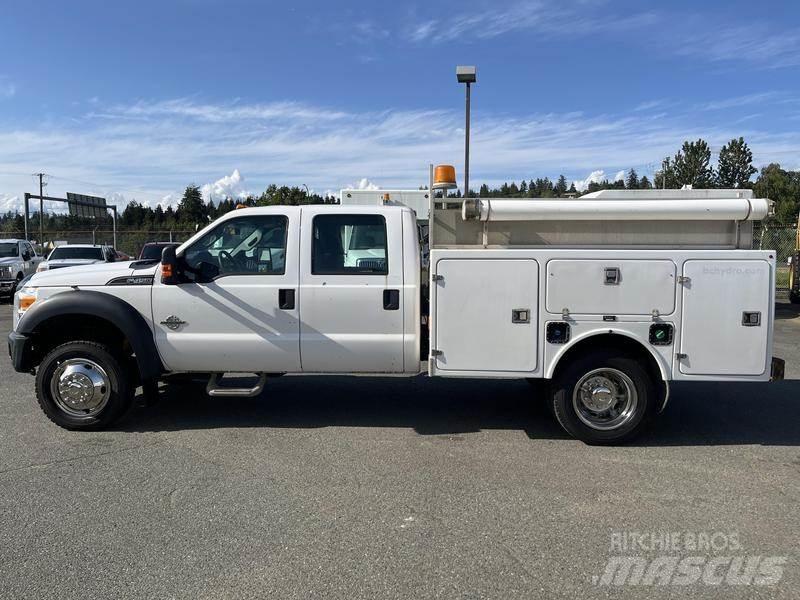 Ford F-450 SD Plogbilar