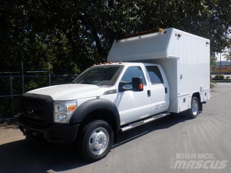 Ford F-550 Plogbilar
