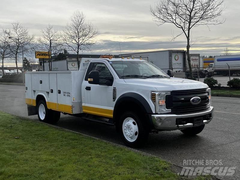 Ford F-550 Plogbilar