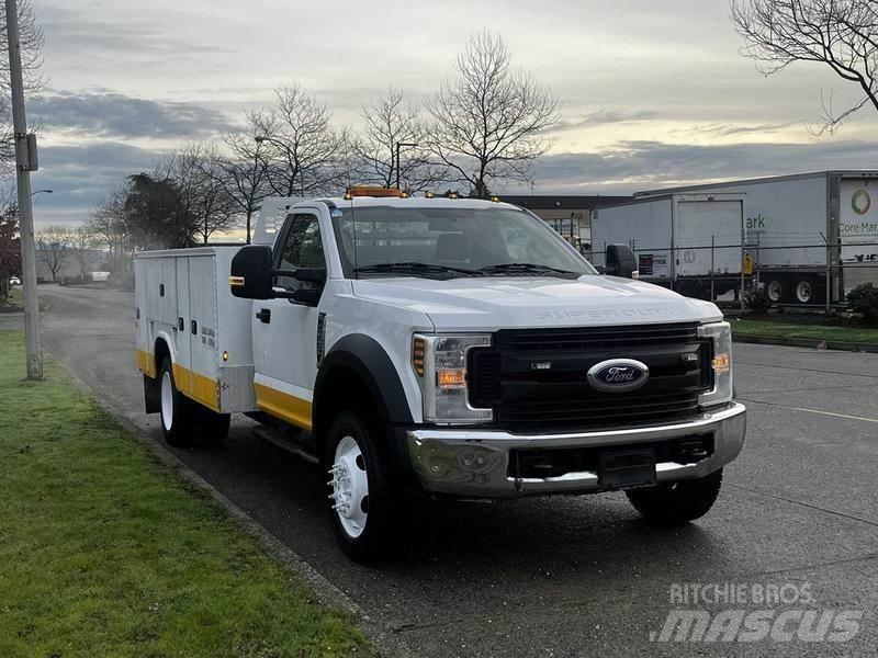 Ford F-550 Plogbilar