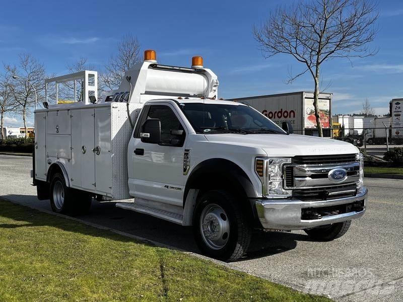 Ford F-550 Plogbilar