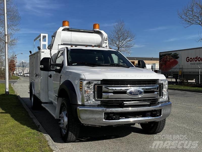 Ford F-550 Plogbilar