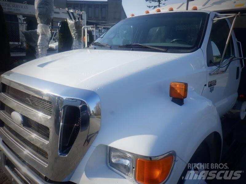 Ford F-650 Slamsugningsbil
