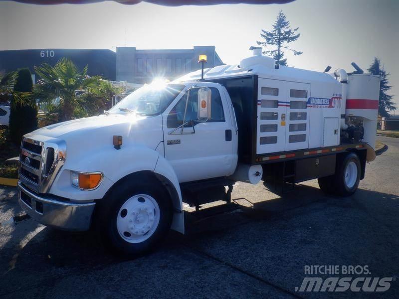 Ford F-650 Slamsugningsbil