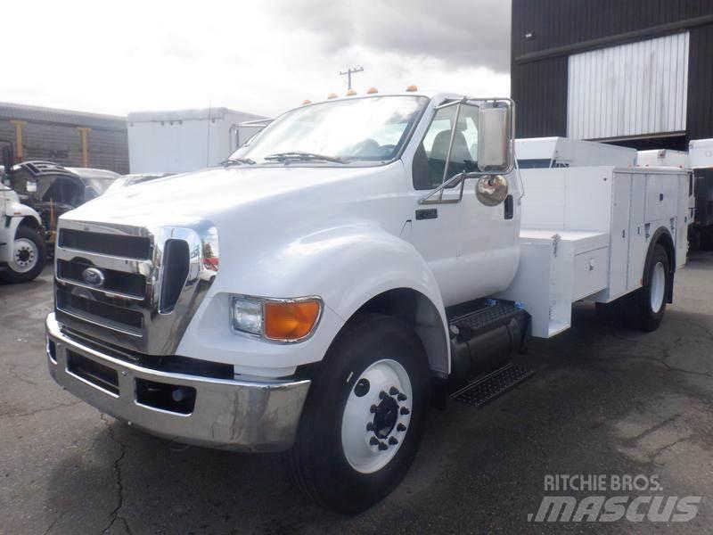 Ford F-750 Plogbilar