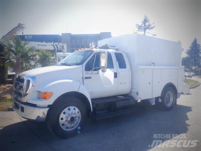 Ford F-750 Plogbilar