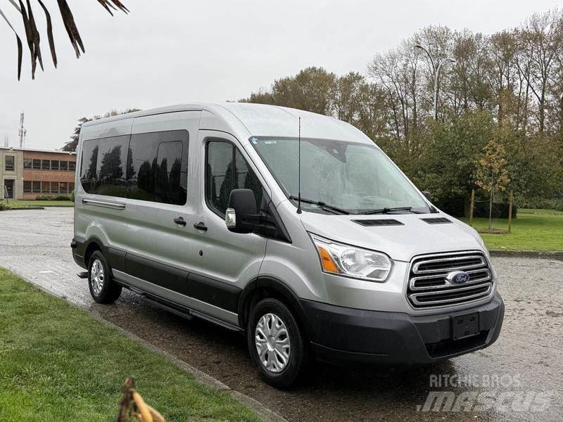 Ford Transit Personbilar