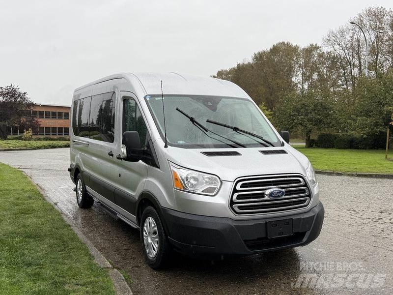Ford Transit Personbilar