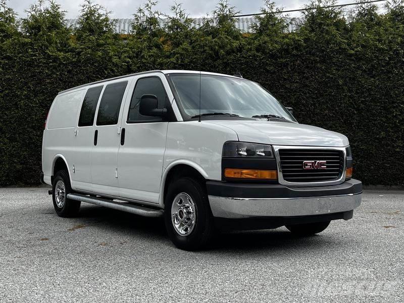 GMC Savana Lätta skåpbilar
