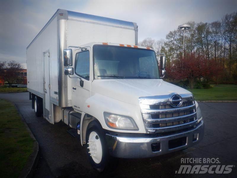Hino 308 Lätta skåpbilar