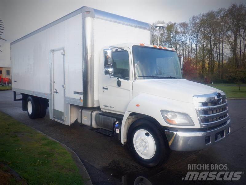 Hino 308 Lätta skåpbilar