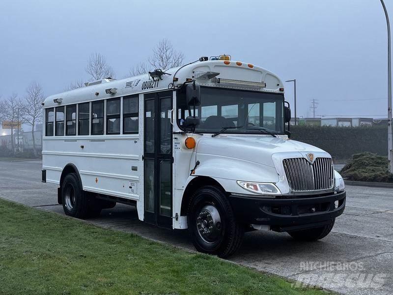 International 4200 Minibussar