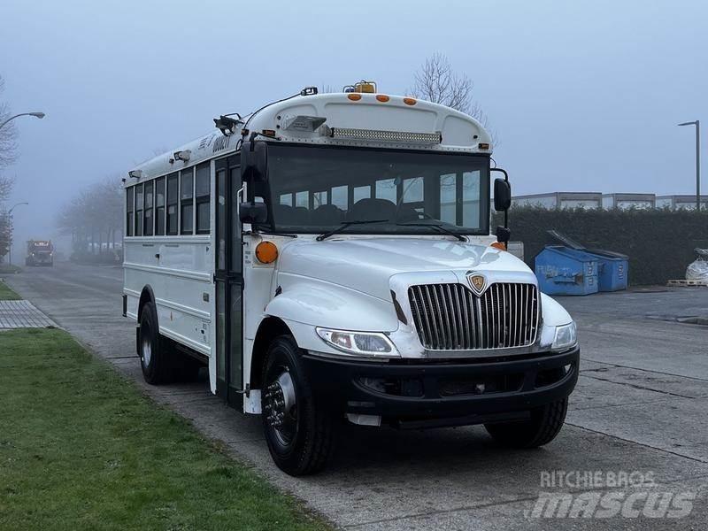 International 4200 Minibussar